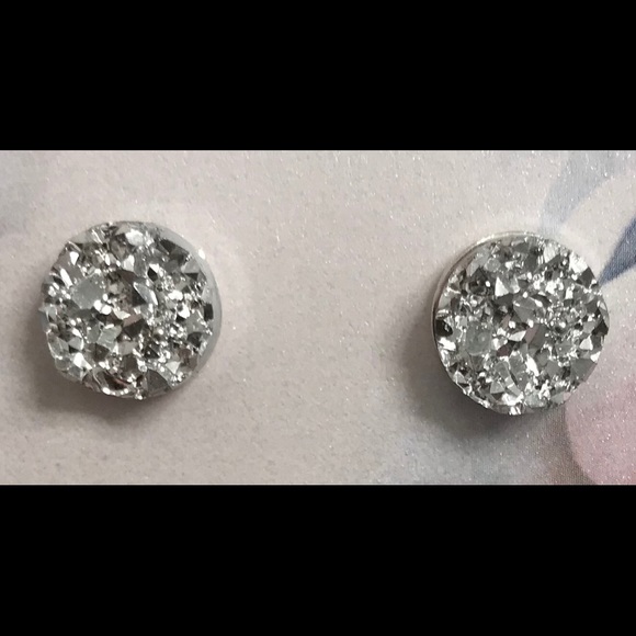 ✨SALE✨LAST1✨5⭐️NEW CHIC DRUZY SILVER STUD EARRINGS - Picture 6 of 7